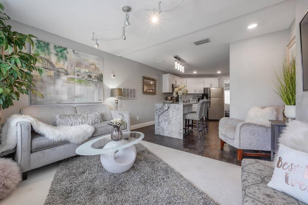 Apartamento Chic Pad In Center Of Seminole Heights-322 Tampa Exterior foto