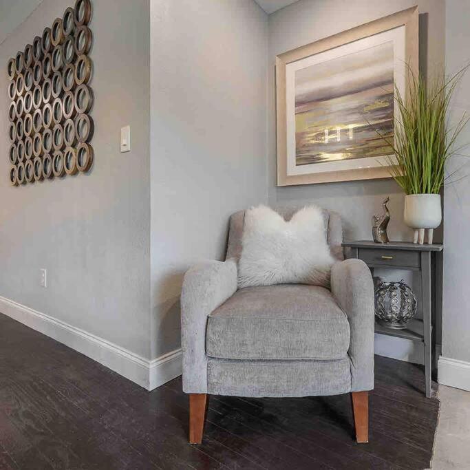 Apartamento Chic Pad In Center Of Seminole Heights-322 Tampa Exterior foto